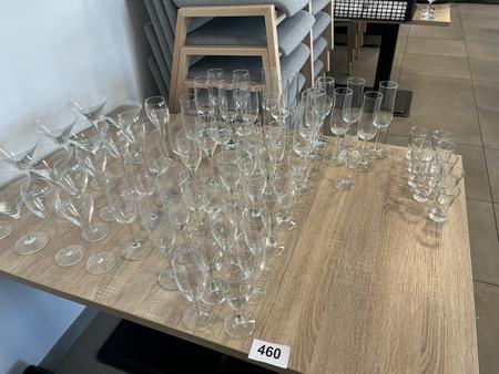 ca. 70teiliges Gläserset, Sektgläser, Schnapsgläser etc. ca. 70teiliges Gläserset, Sektgläser, Schnapsgläser etc.