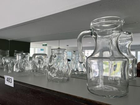 Regalinhalt Karaffen Regalinhalt Karaffen