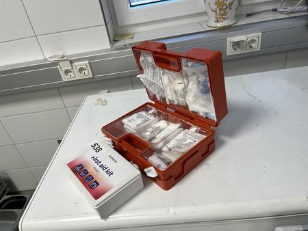 Erste-Hilfe-Kasten Erste-Hilfe-Kasten