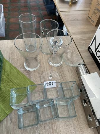 Posten div. Glasvasen Posten div. Glasvasen