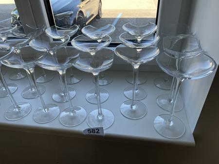ca. 50 Stk. Glasschalen ca. 50 Stk. Glasschalen
