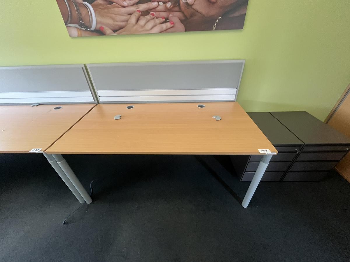 HALI Schreibtisch mit R&uuml;ckwand 160 x 80 cm?d=2026-05-28 19:33:57