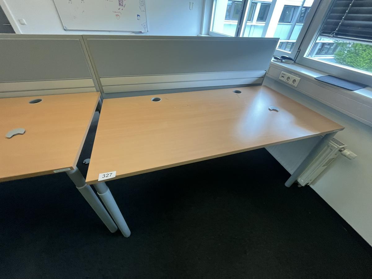 HALI Schreibtisch mit R&uuml;ckwand 160 x 80 cm?d=2026-05-28 19:33:39