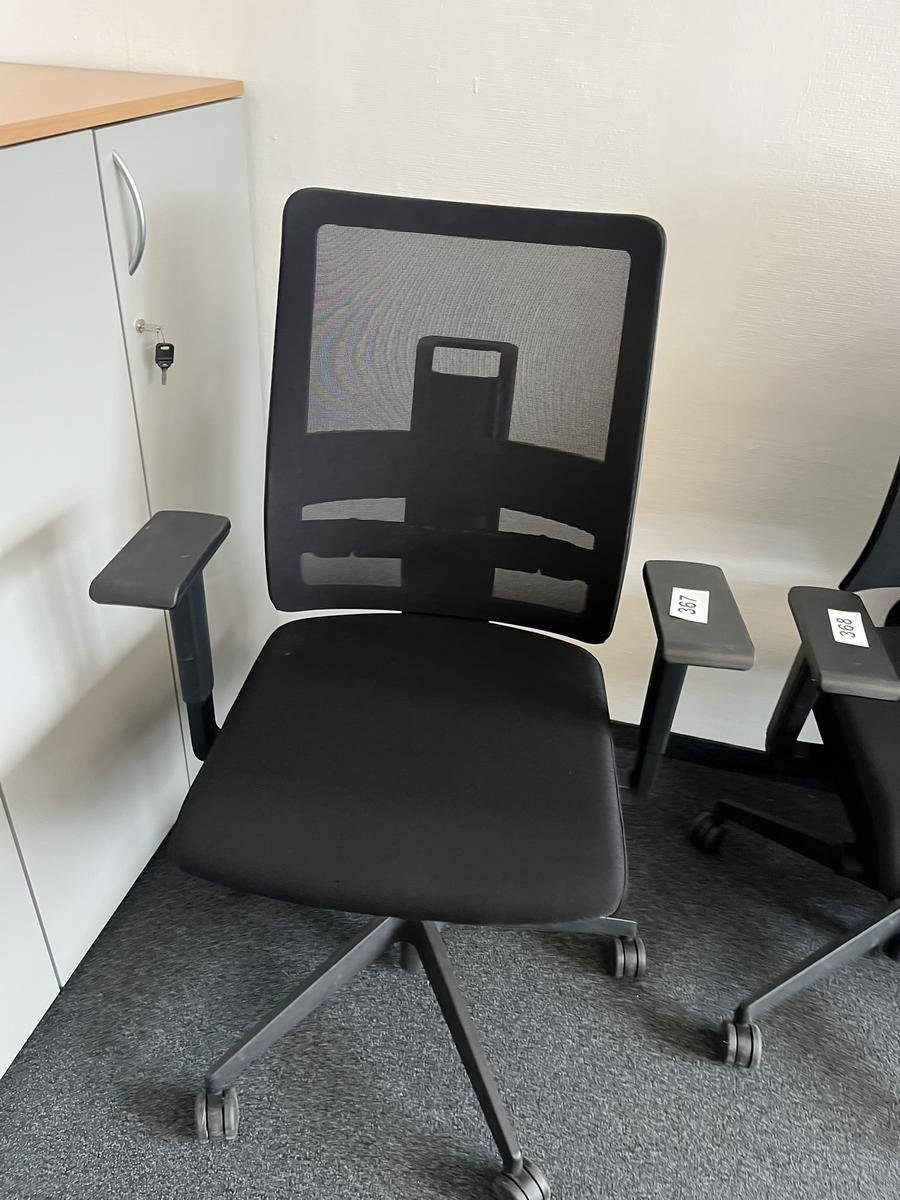 NEUD&Ouml;RFLER-Viasit Drehstuhl schwarz mit Armlehne