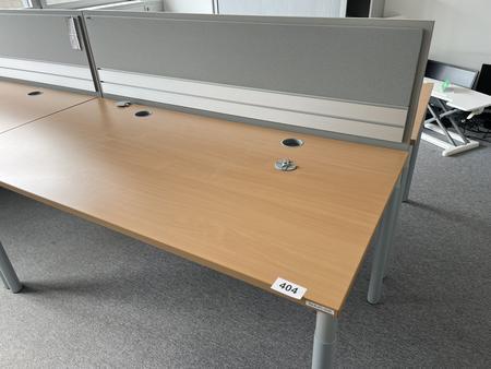 HALI Schreibtisch mit R�ckwand 160 x 80 cm