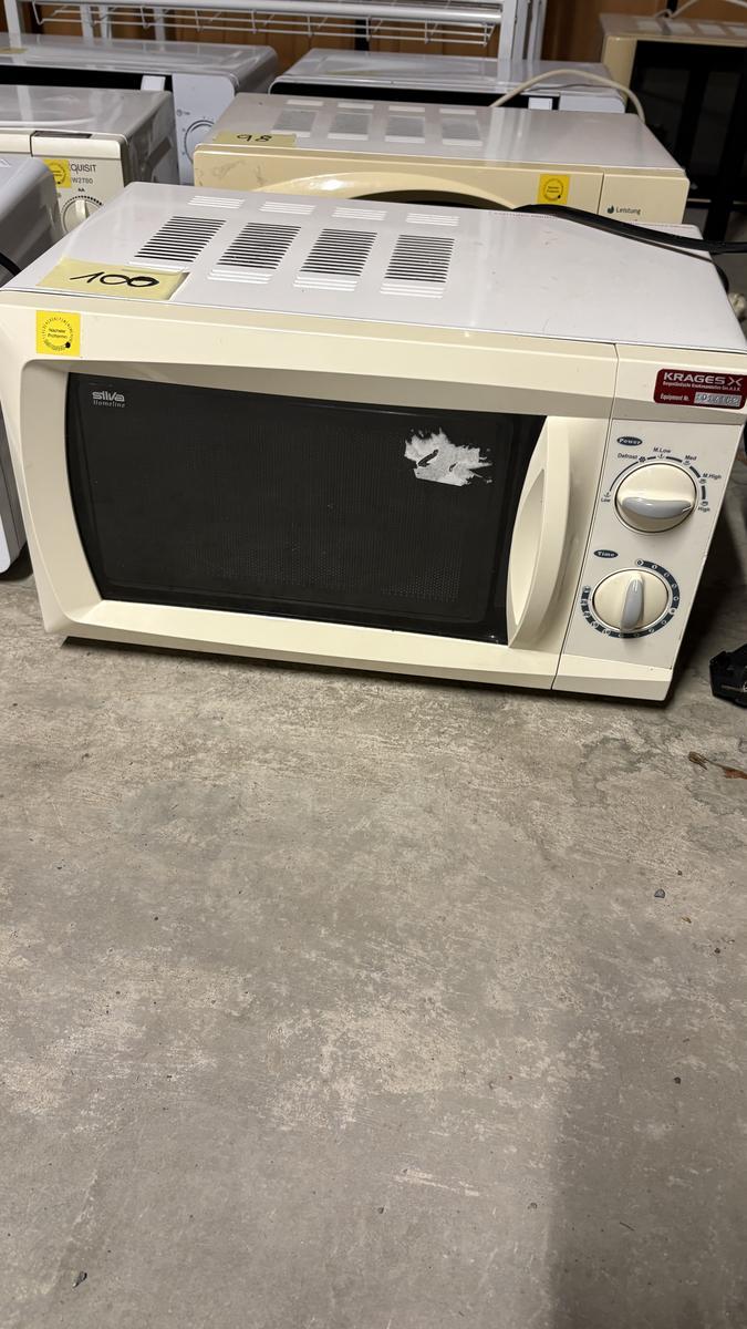 Mikrowelle ca. 45Lx32Bx26Hcm?d=2026-05-28 19:30:11