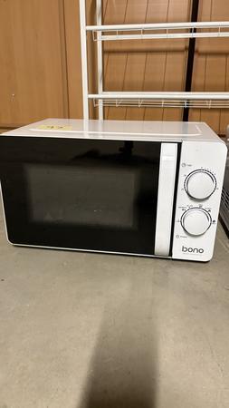 Mikrowelle ca. 45Lx32Bx26Hcm Mikrowelle ca. 45Lx32Bx26Hcm