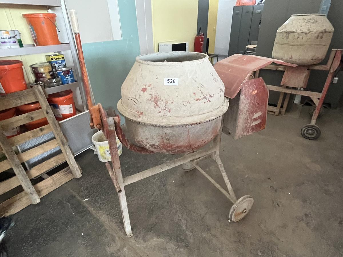 Beton-Mischmaschine 230 V?d=2026-06-09 21:30:32