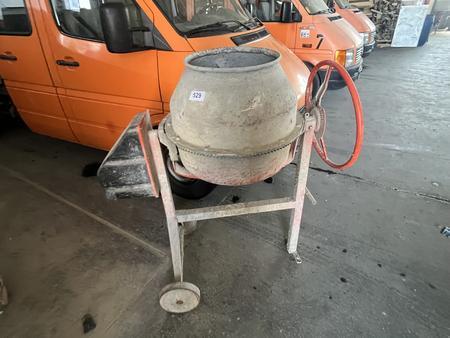 Beton-Mischmaschine 230 V Attika 125 S mit Handrad Beton-Mischmaschine 230 V Attika 125 S mit Handrad