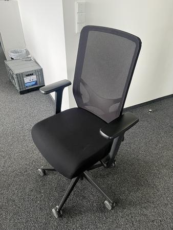 Bürodrehstuhl mit Armlehne Narbutas Bürodrehstuhl mit Armlehne Narbutas