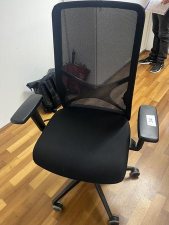 Bürodrehstuhl mit Armlehne Narbutas Bürodrehstuhl mit Armlehne Narbutas