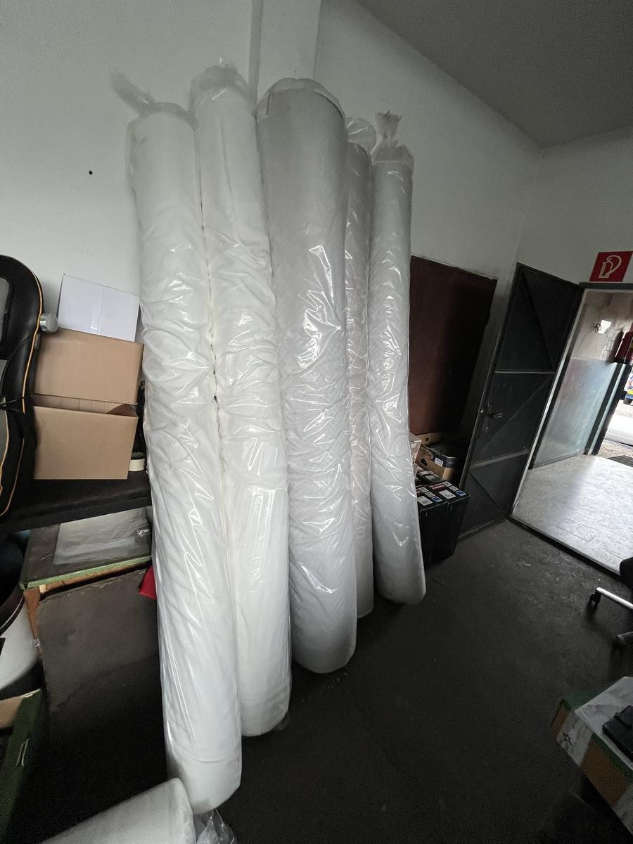 7 Rollen Sembella Bezugsstoff Stretch J 121 = ca.290 lfm mit 235 cm Breite?d=2026-06-10 18:06:28