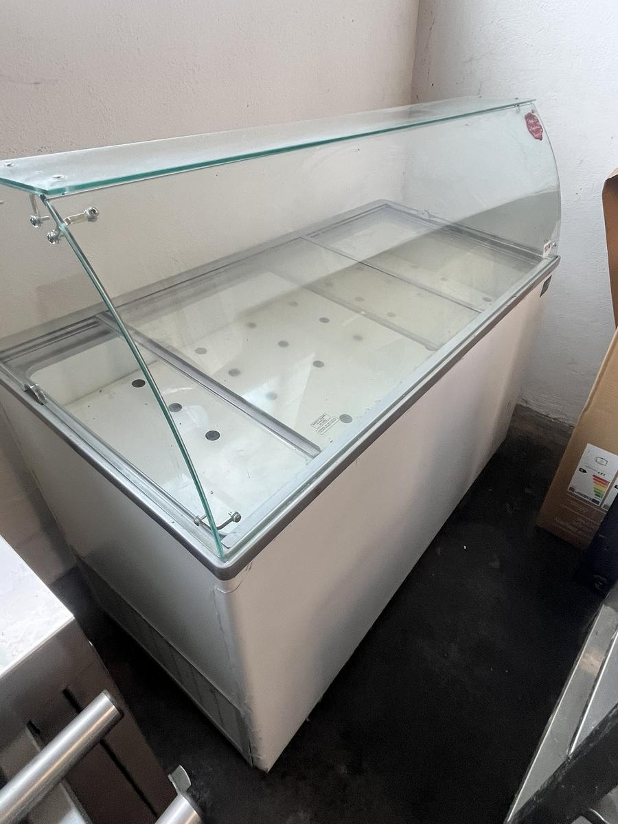 Kombistil Eisvitrine?d=2026-06-15 21:09:04