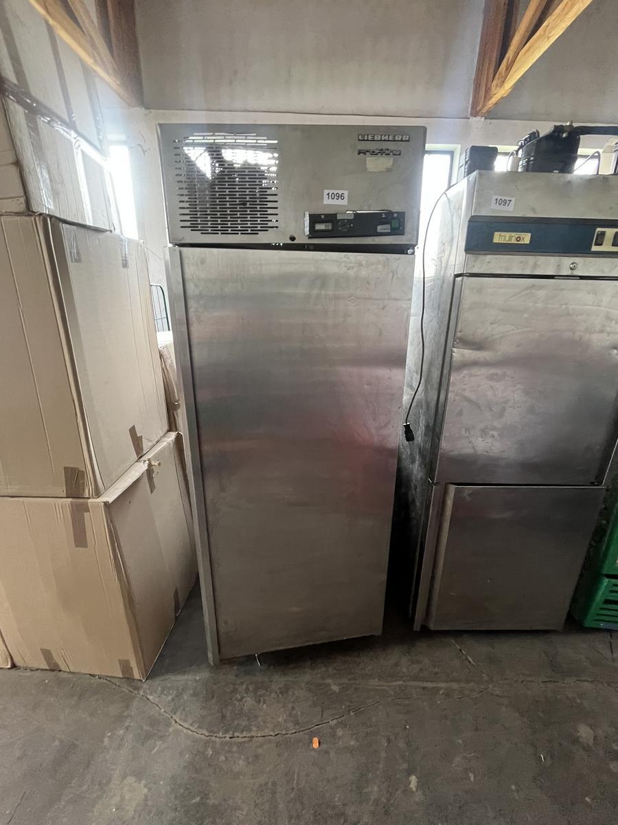 Liebherr Profiline Edelstahl-K&uuml;hlschrank, ca. 78 x 80 x 200 cm