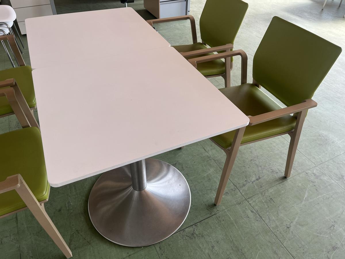 4 St&uuml;ck Gastrotische mit ca. 70x70 cm?d=2026-06-16 21:13:55