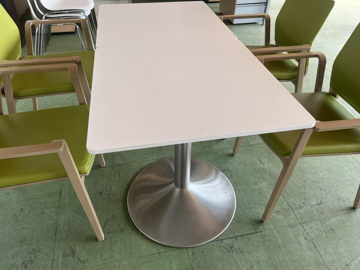 4 St&uuml;ck Gastrotische mit ca. 70x70 cm?d=2026-06-16 21:13:34