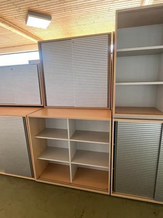 NEUDÖRFLER Aktenschrank mit Schiebetüre ca.120/110 cm 3 Ordnerhöhen NEUDÖRFLER Aktenschrank mit Schiebetüre ca.120/110 cm 3 Ordnerhöhen
