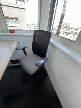 Bürodrehstuhl Narbutas mit Armlehne Bürodrehstuhl Narbutas mit Armlehne