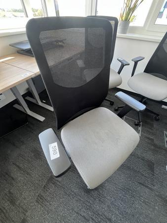 Bürodrehstuhl Narbutas mit Armlehne Bürodrehstuhl Narbutas mit Armlehne