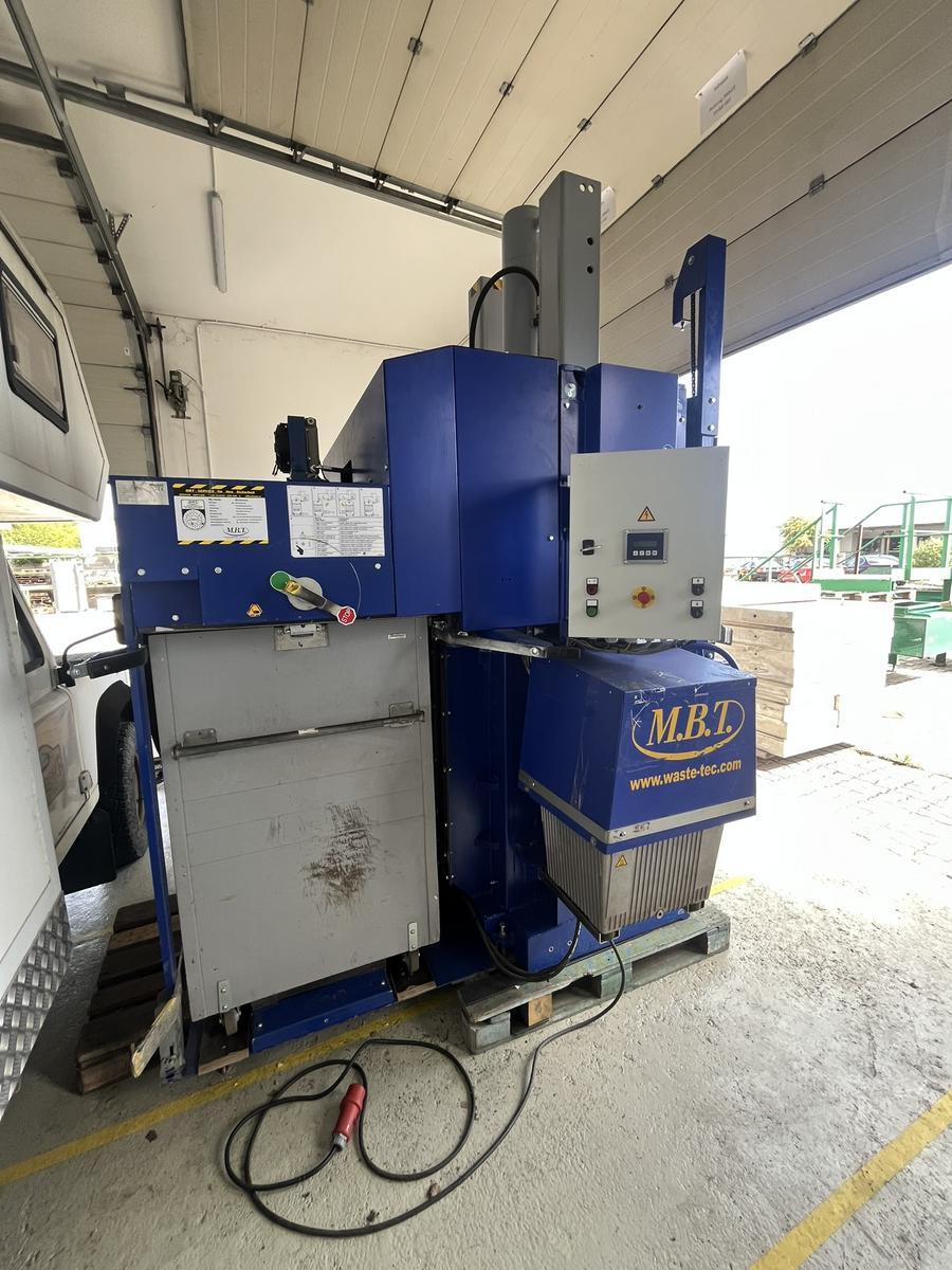 Strautmann Ballenpresse Typ Autoload-Baler zum Pressen von Papier