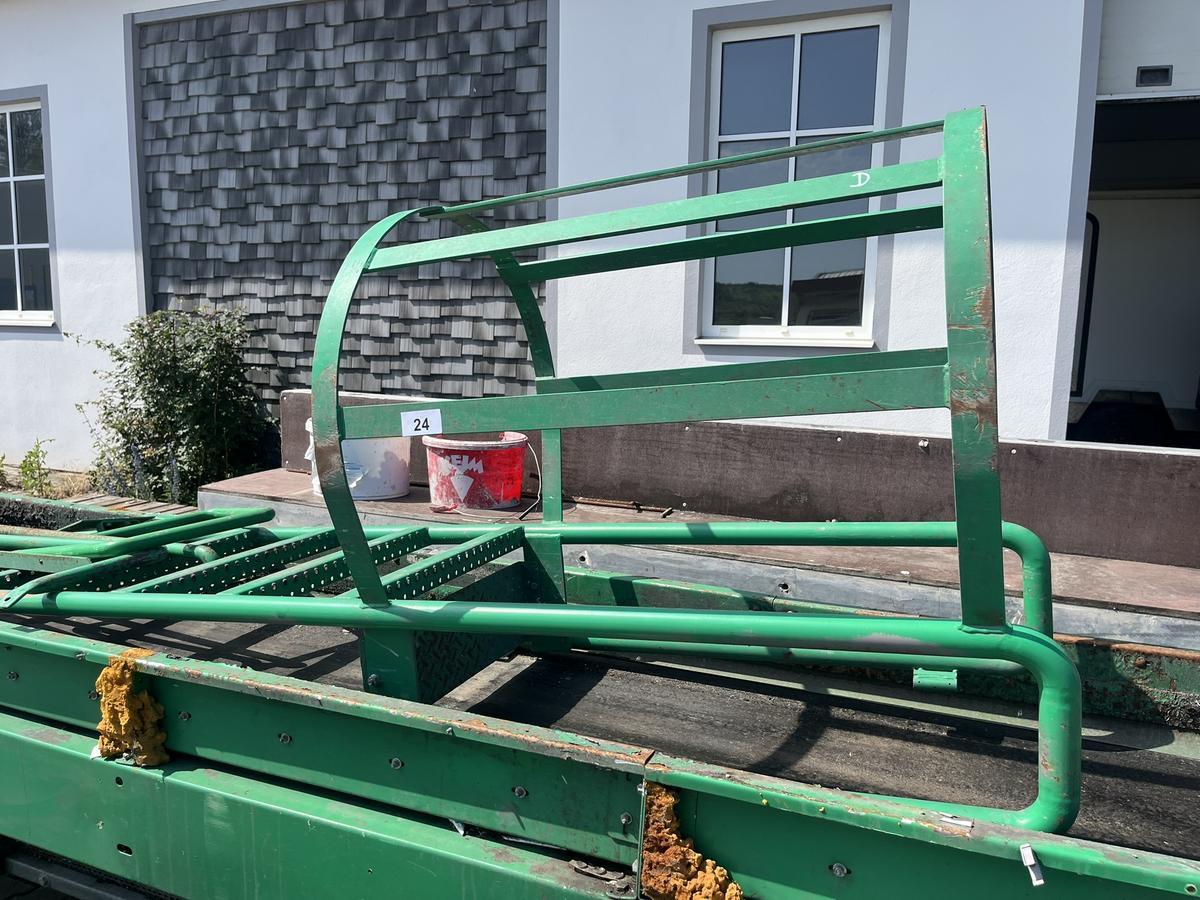 Aufstiegsleiter mit Fallschutz ca. 700x 3300 mm?d=2026-06-30 21:38:06