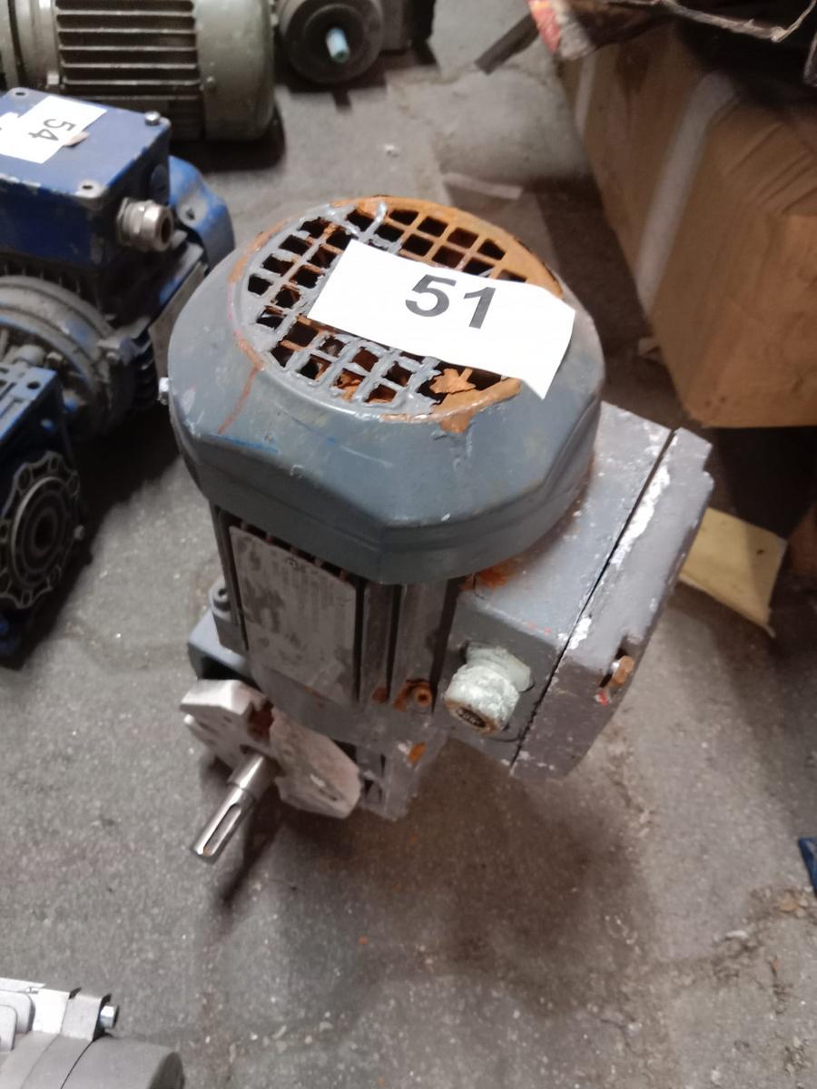 9 Stk.. Elektromotoren gemischt