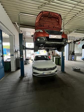 NUSSBAUM 2 S�ulenhebeb�hne 4000 kg,Bj.2011 ,HH: 1.90 m 380 V mit Pr�fbuch, Type 2.40 SL, Seriennr. 333890