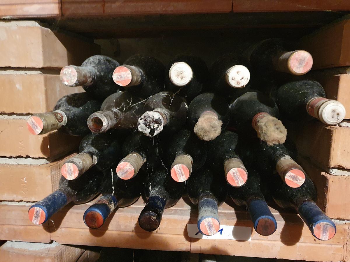 Regalinhalt &uuml;berwiegend alter Wein?d=2026-07-03 21:23:33