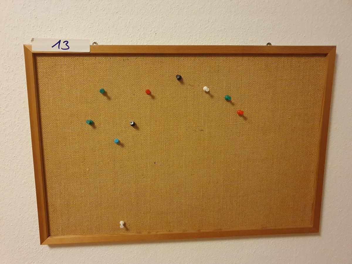 Pinwand ca. 60 x 40 cm?d=2026-07-03 21:19:28