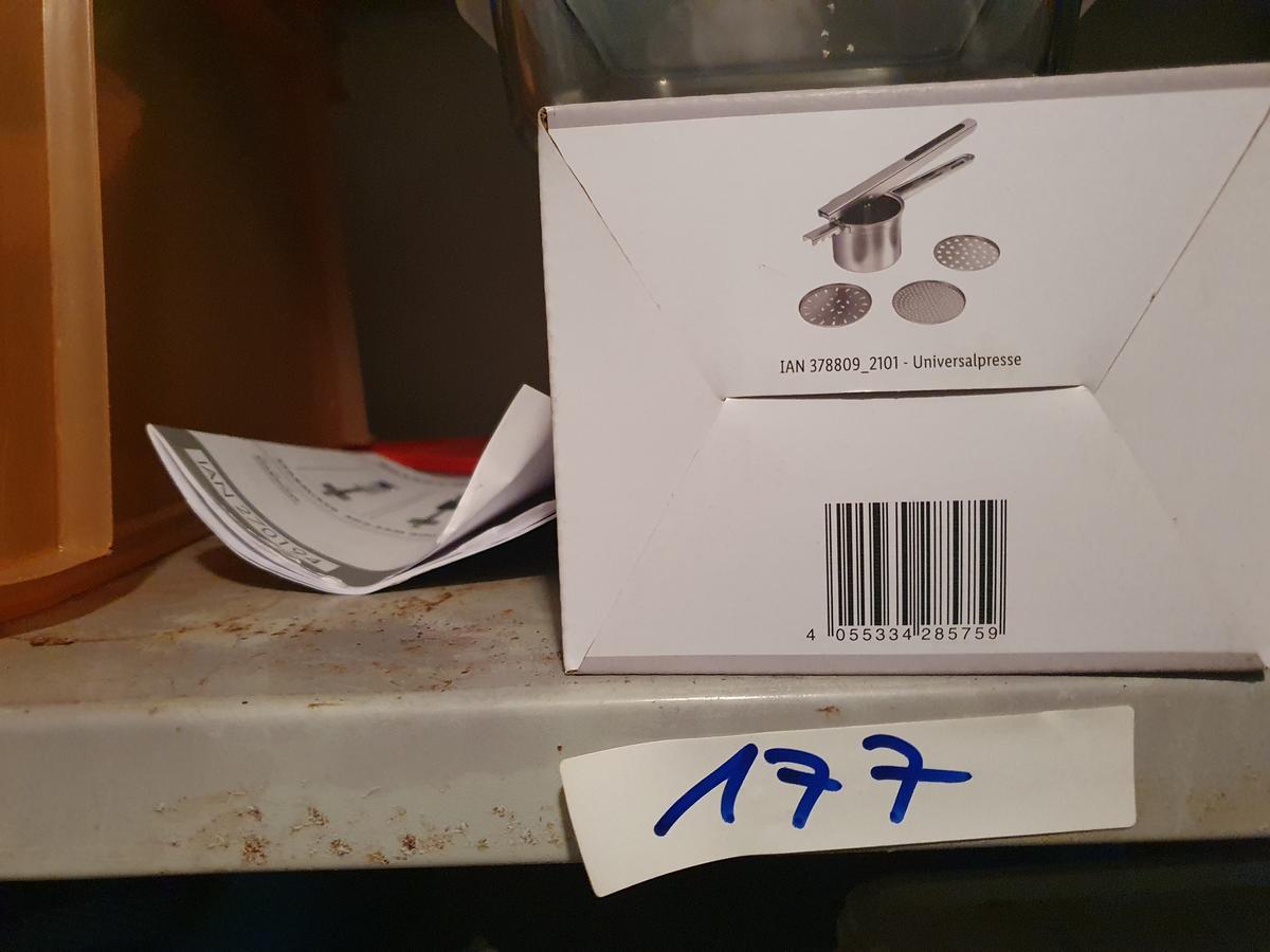 Regalinhalt