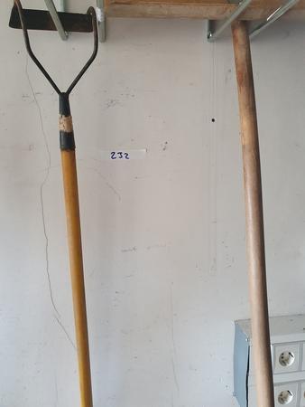 diverses Gartenwerkzeug und Zubehör diverses Gartenwerkzeug und Zubehör
