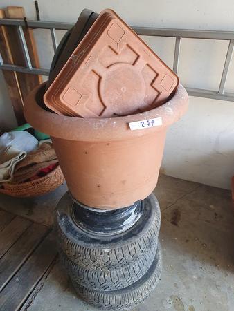 diverses Gartenwerkzeug und Zubehör diverses Gartenwerkzeug und Zubehör