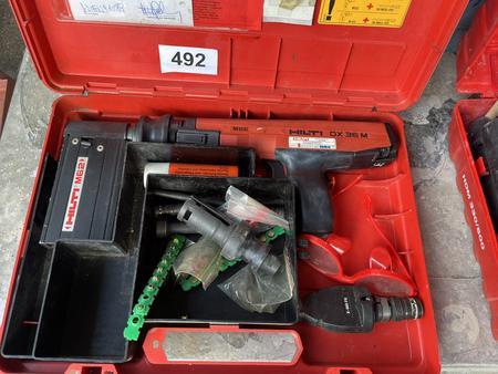 HILTI DX 36 M Bolzensetzgerät im Koffer mit Zubehör HILTI DX 36 M Bolzensetzgerät im Koffer mit Zubehör