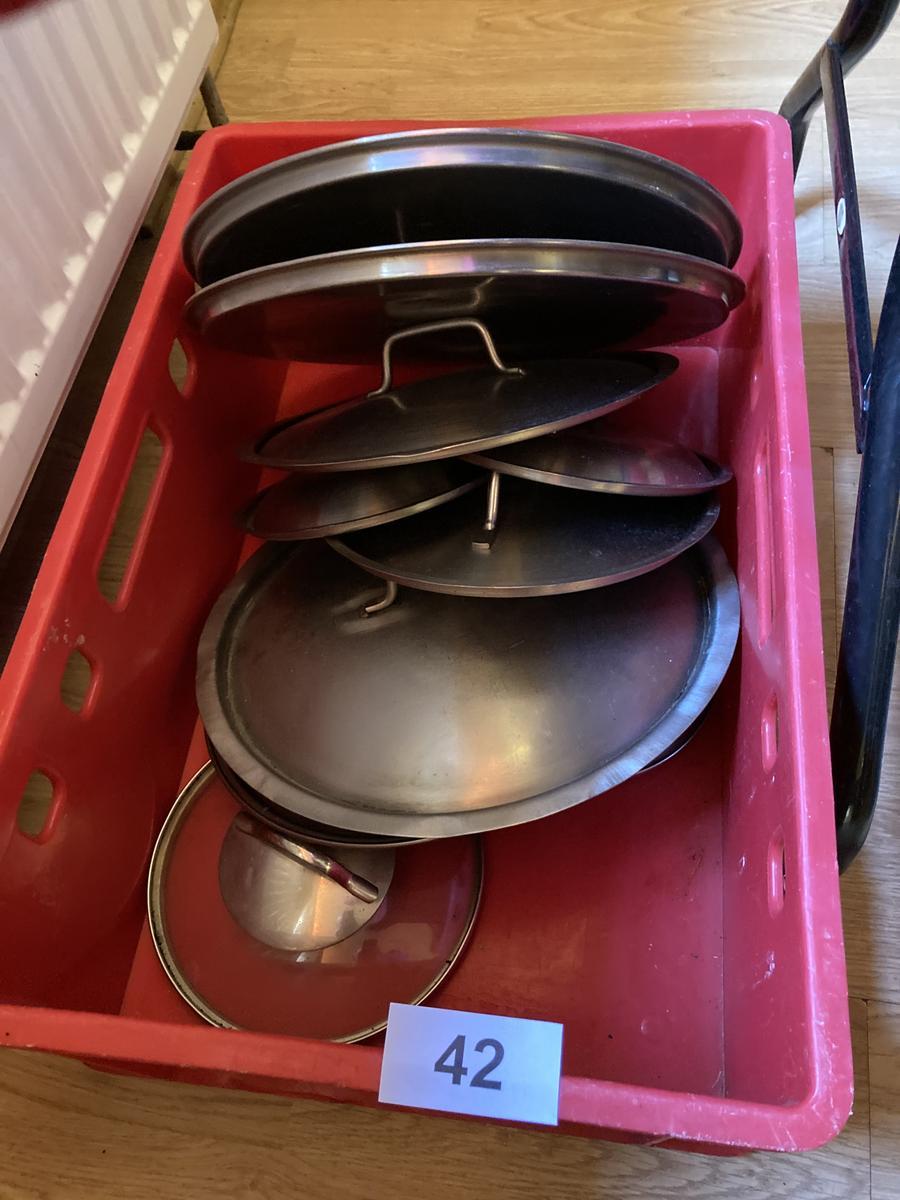 8 Stk. Edelstahl-Kochtopfdeckel versch. Durchmesser