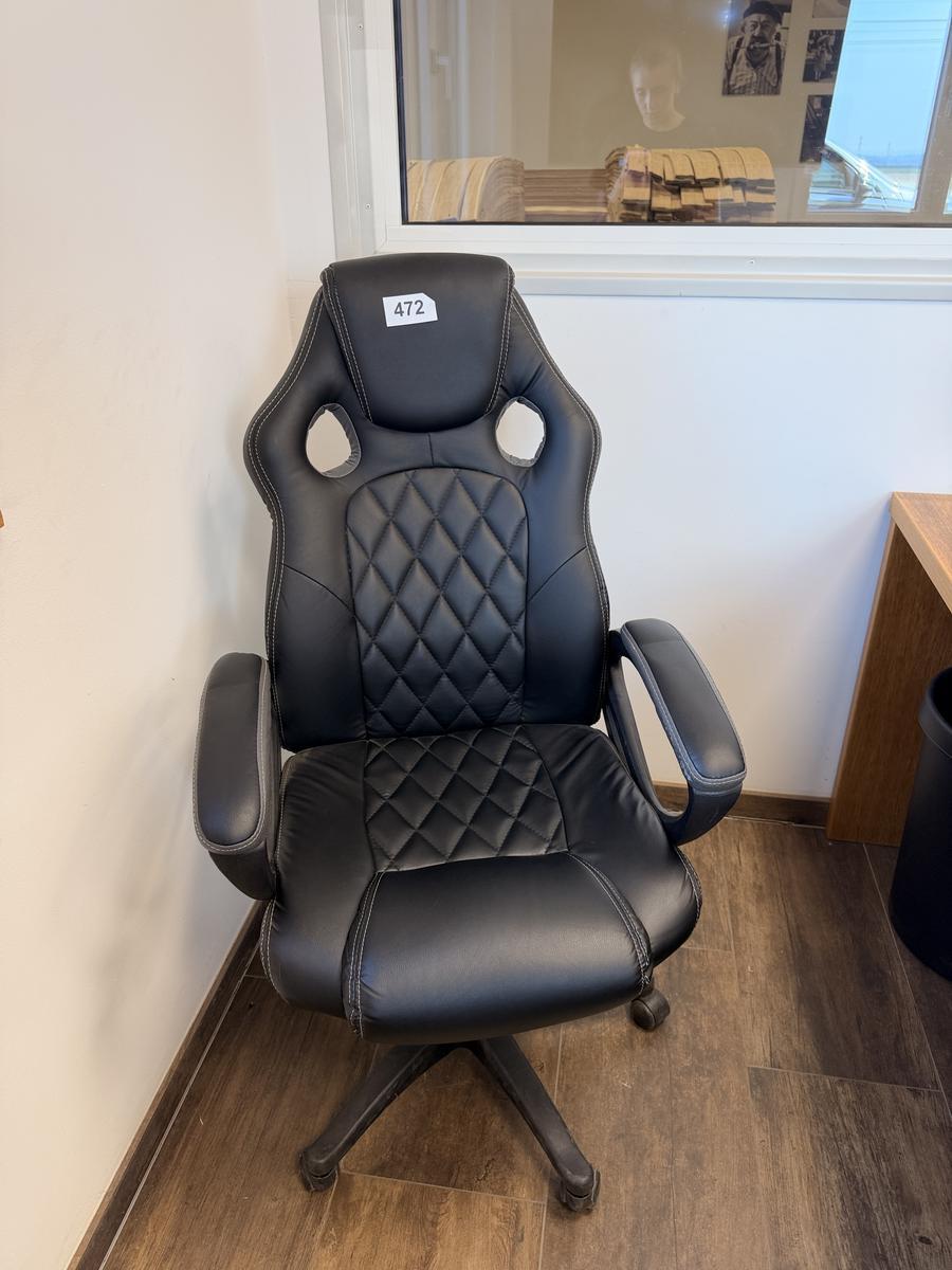B&uuml;rodrehstuhl mit Armlehne in  Kunstleder?d=2026-07-17 19:57:08