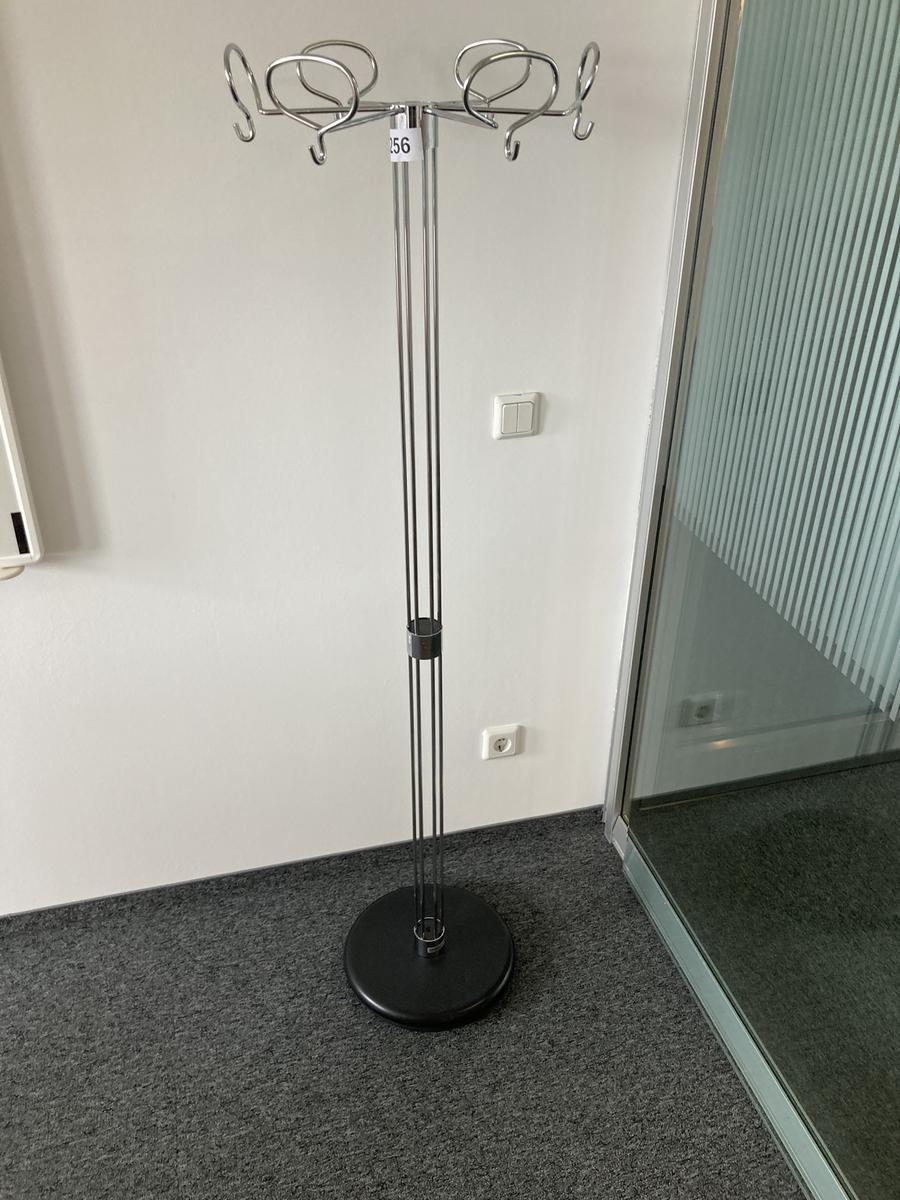 Kleiderst&auml;nder?d=2026-07-22 23:20:58