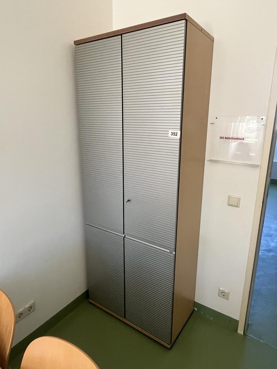 BENE Aktenschrank doppelfl&uuml;gelig ca. 80/210 cm?d=2026-07-27 16:10:13