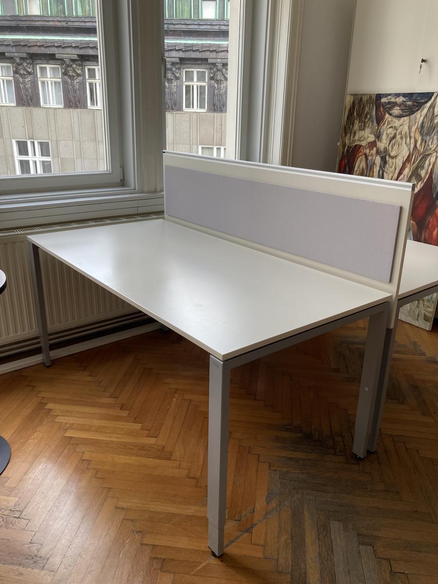 BENE Schreibtisch mit R&uuml;ckwand 160 x 80 cm?d=2026-08-24 18:29:22