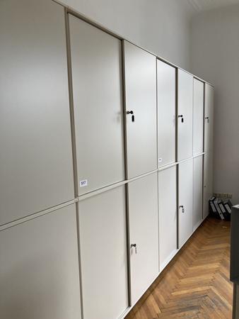 2 Stk. Bene Aktenschrank-Kombination Ober-,Unterteil ca.120x115 cm 2 Stk. Bene Aktenschrank-Kombination Ober-,Unterteil ca.120x115 cm