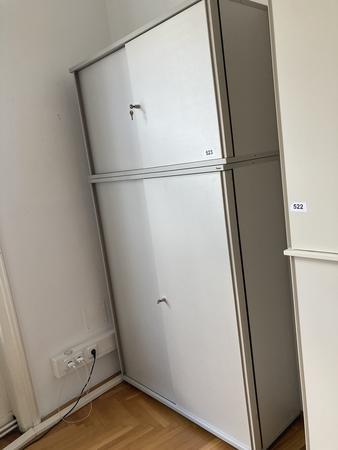 2 Stk. Bene Aktenschränke Ober-,Unterteil - U: 4 OH 120 cm - O: 2 OH 120 cm 2 Stk. Bene Aktenschränke Ober-,Unterteil - U: 4 OH 120 cm - O: 2 OH 120 cm