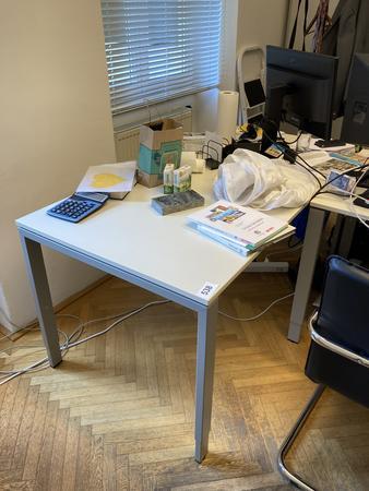 BENE Schreibtisch Kombination 2teilig, L-förmig , 240 x 80 -160 cm BENE Schreibtisch Kombination 2teilig, L-förmig , 240 x 80 -160 cm
