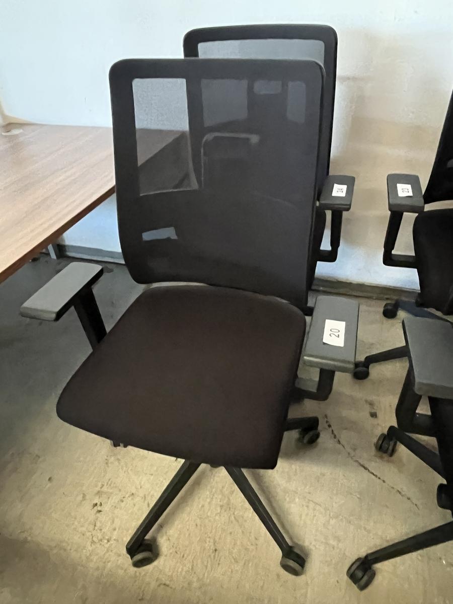 B&uuml;rodrehstuhl Viasit Toleo NPR - Ergonmischer B&uuml;rodrehstuhl schwarz?d=2026-08-24 18:29:57