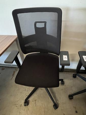 Bürodrehstuhl Viasit Toleo NPR - Ergonmischer Bürodrehstuhl schwarz Bürodrehstuhl Viasit Toleo NPR - Ergonmischer Bürodrehstuhl schwarz