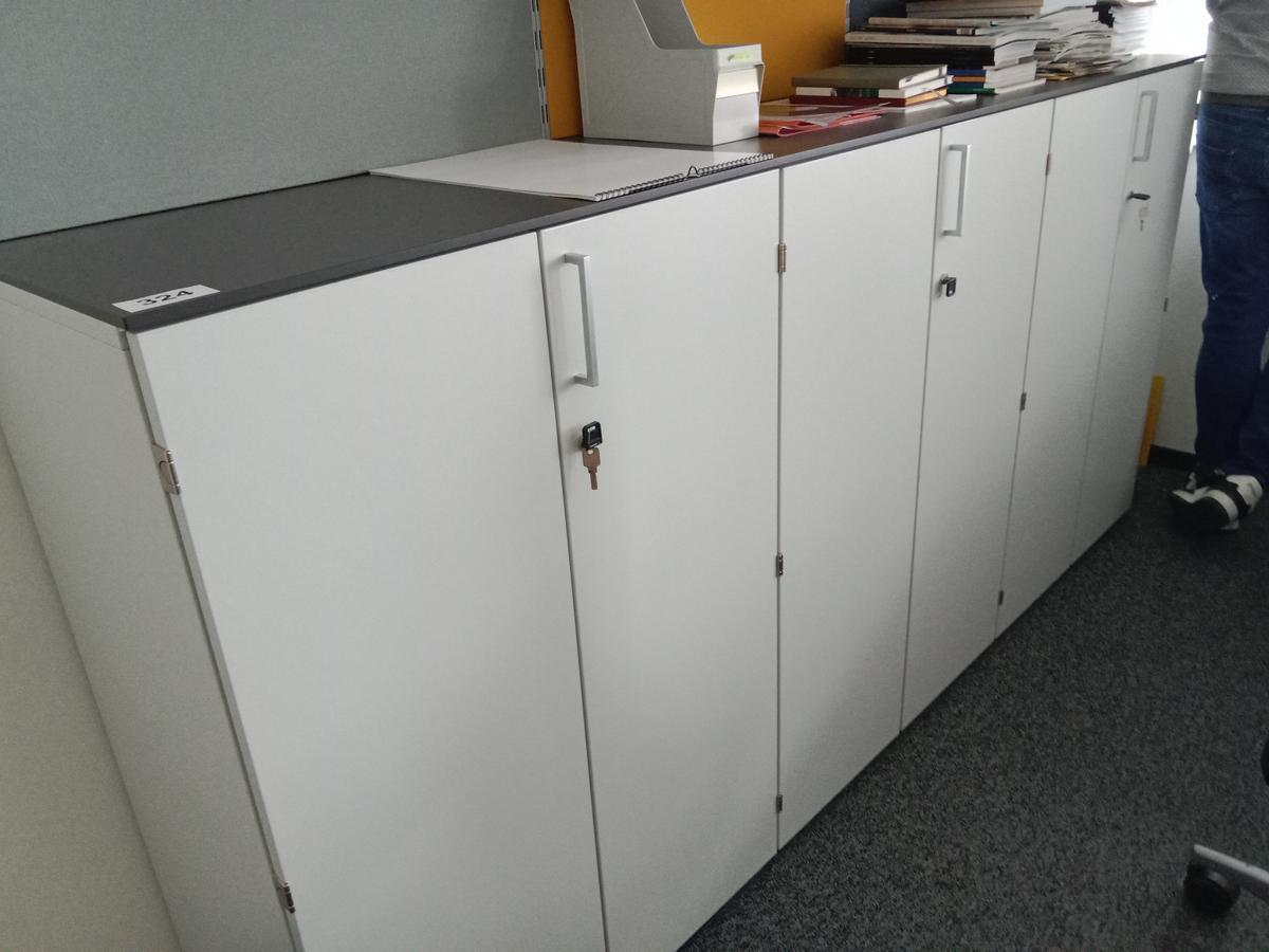 Aktenschrank-Kombination 3teilig, ca. 240 x 46 x 115 cm?d=2026-08-26 22:20:11