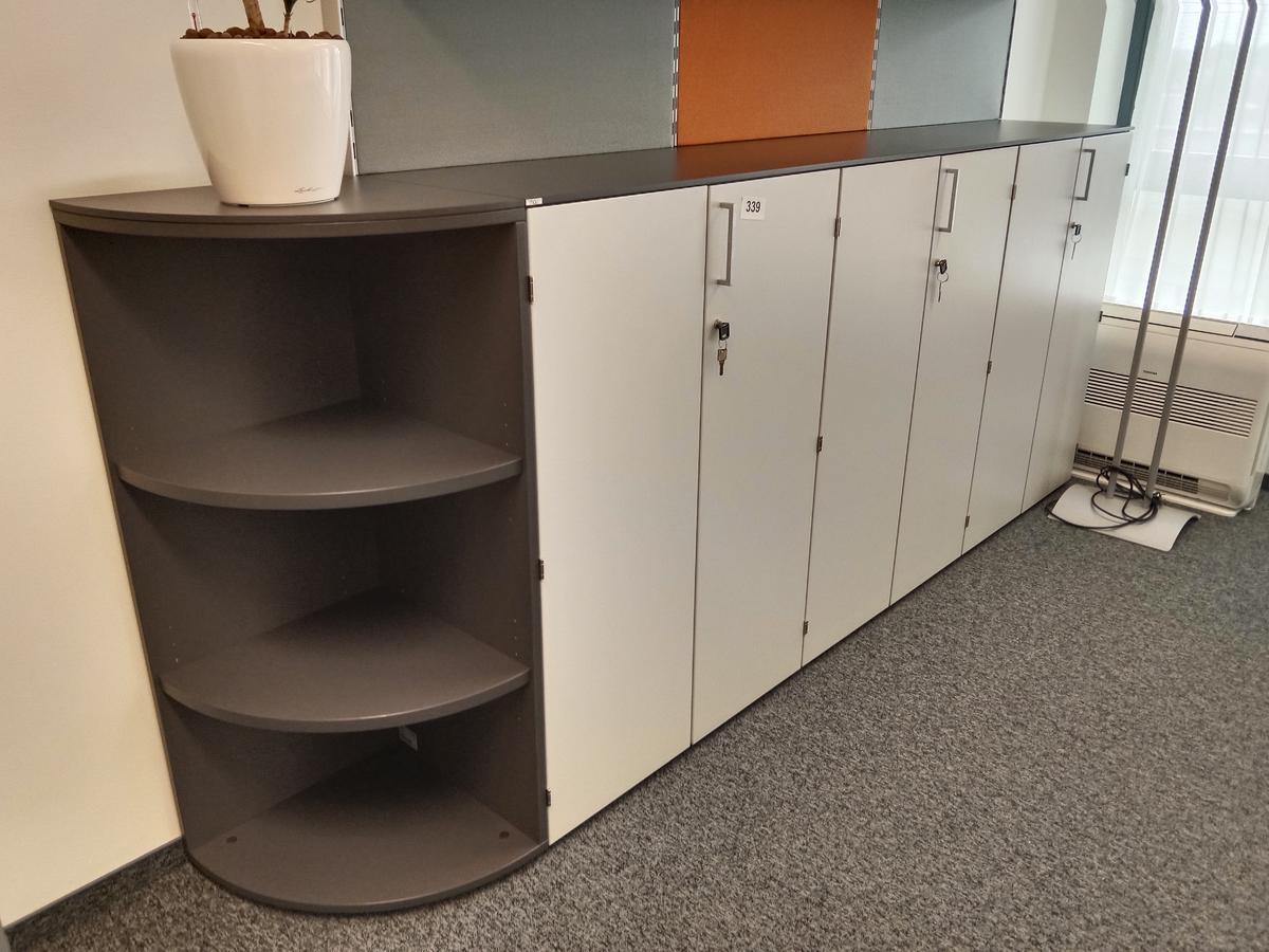 Aktenschrank-Kombination 3teilig, ca. 240 x 46 x 115 cm?d=2026-08-26 22:20:50