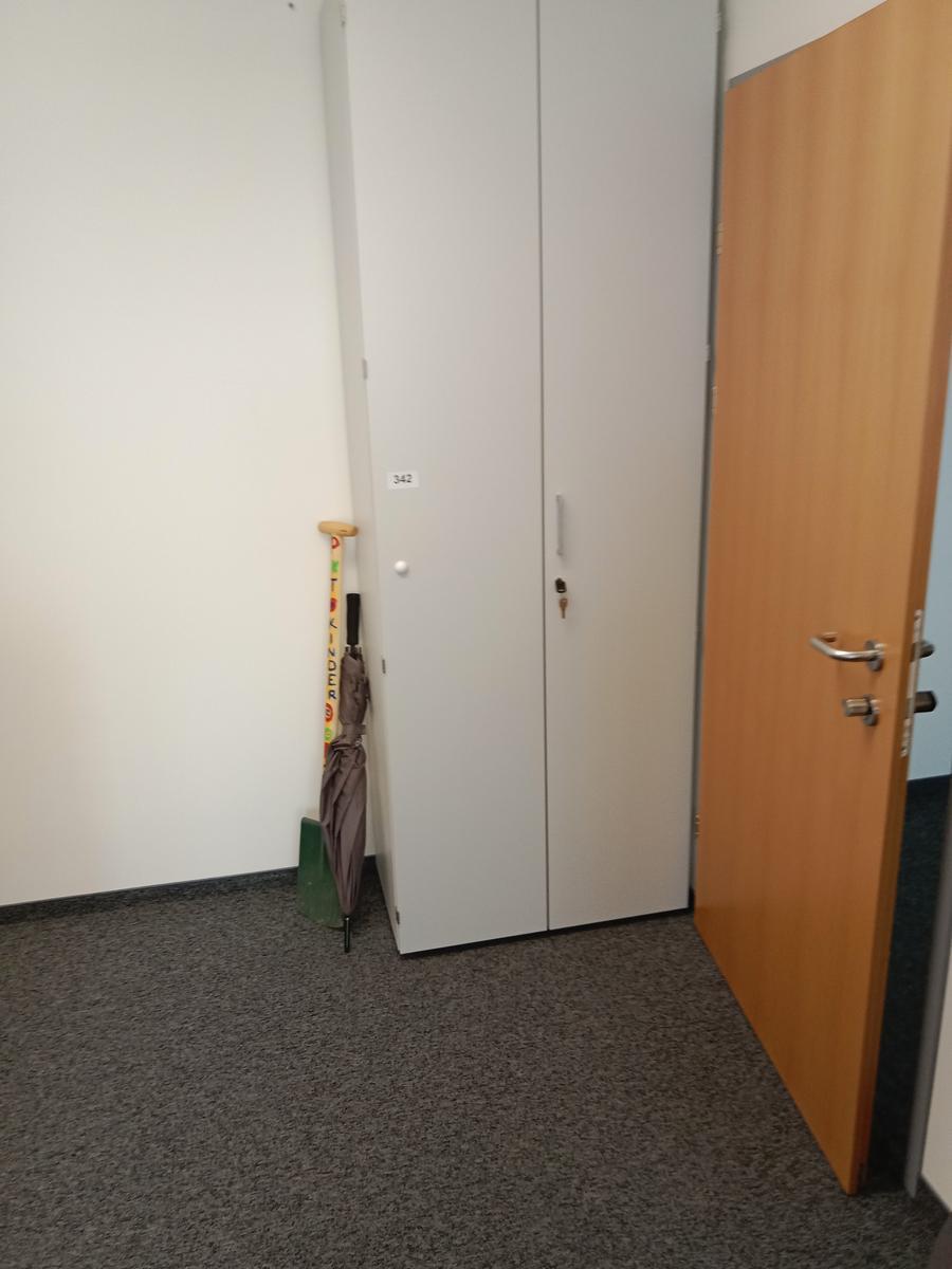 Aktenschrank 6 Ordnerh&ouml;hen, ca. 100 x 47 x 226 cm?d=2026-08-26 22:20:49