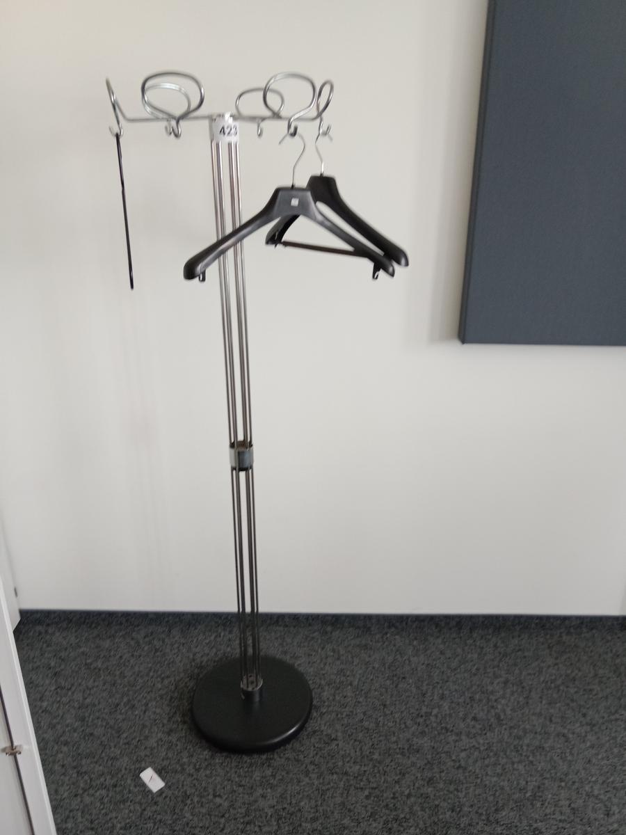Kleiderst&auml;nder?d=2026-08-26 22:20:26
