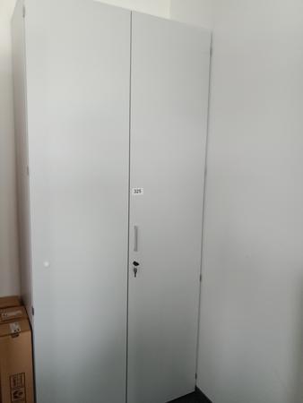 Aktenschrank 6 Ordnerhöhen, ca. 100 x 47 x 226 cm Aktenschrank 6 Ordnerhöhen, ca. 100 x 47 x 226 cm