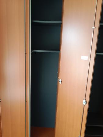 HALI Aktenschrank ca. 80 x 40 x 225 cm HALI Aktenschrank ca. 80 x 40 x 225 cm