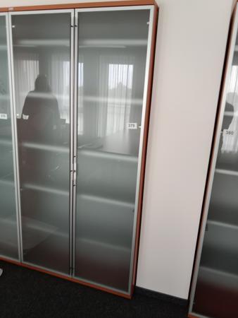 Aktenschrank Front verglast ca. 100 x 45 x 200 cm Aktenschrank Front verglast ca. 100 x 45 x 200 cm